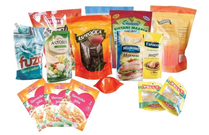 Zipper Full Automatic Small Premade Food Pouch Packing Machine 1